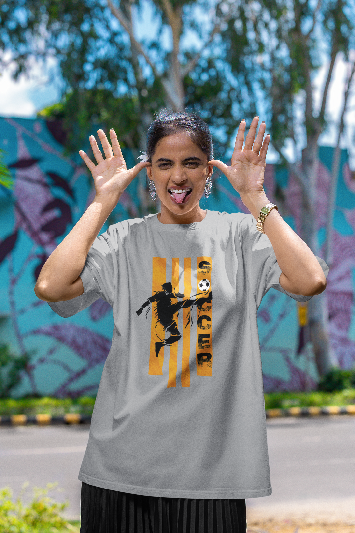 SOCCER OVERSIZED TSHIRT